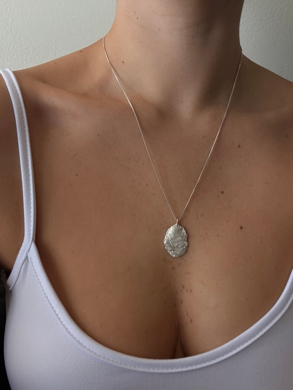 NALA SILVER NECKLACE