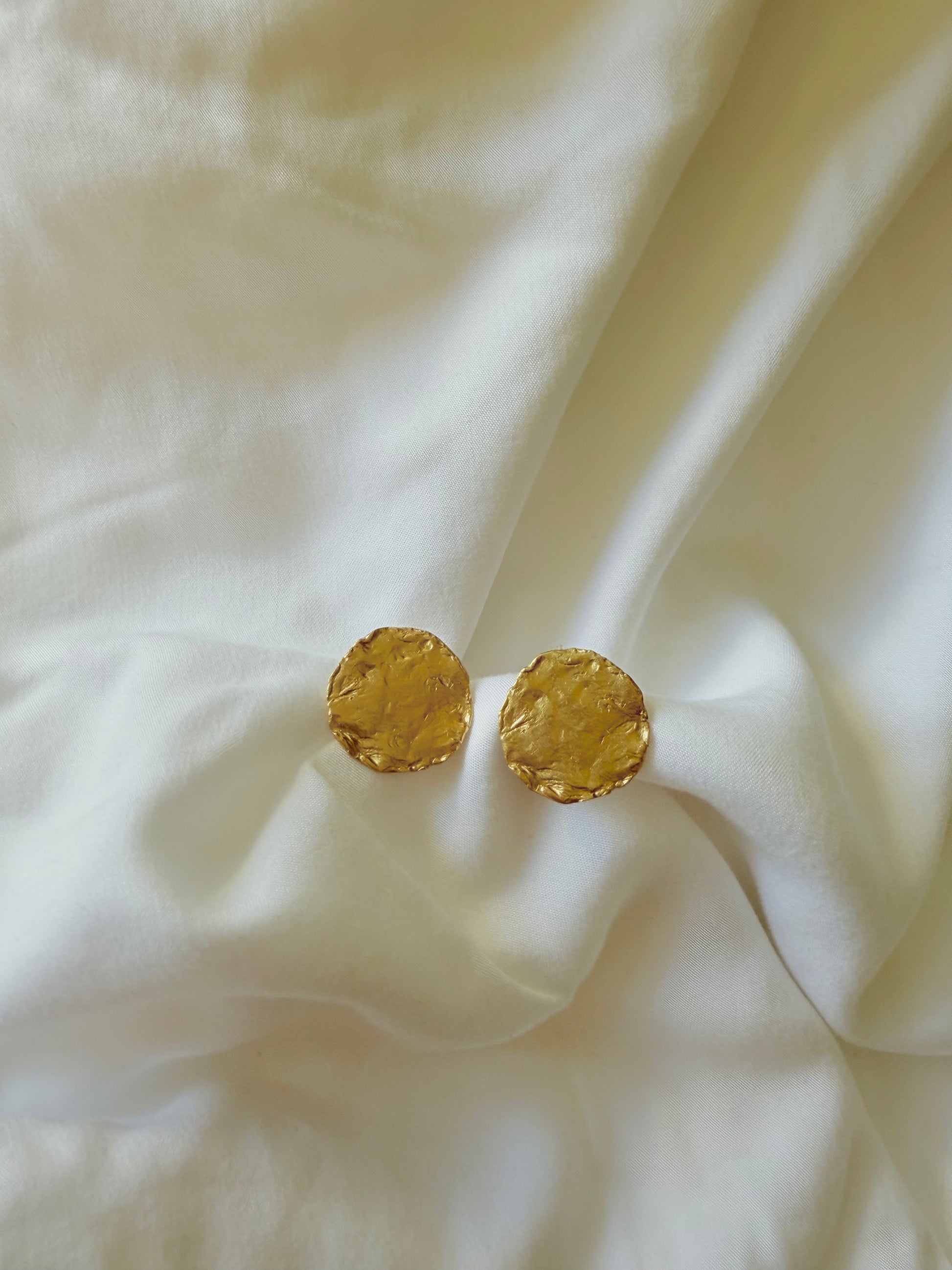 MONA GOLD EARRINGS