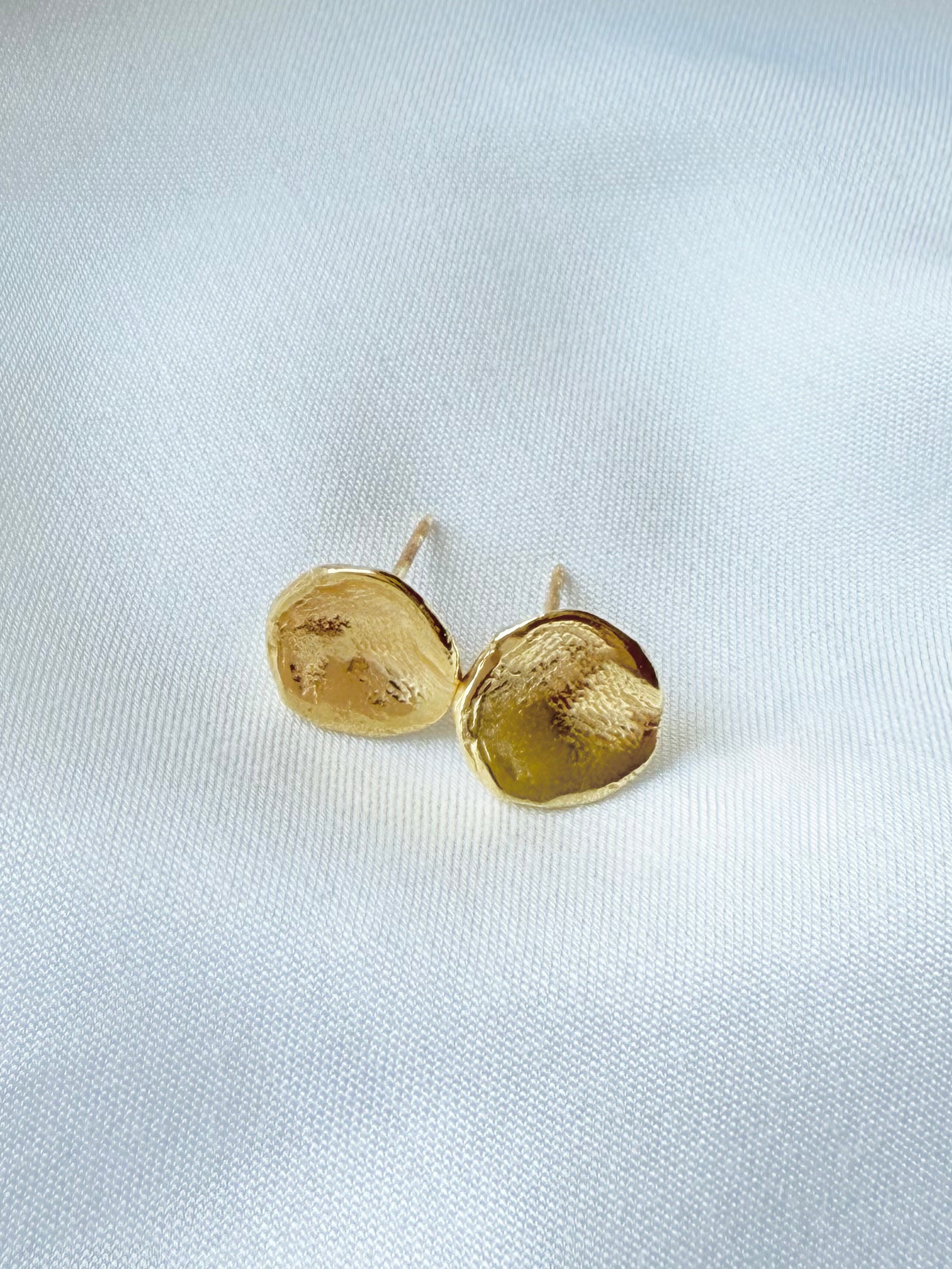 LILI GOLD EARRINGS