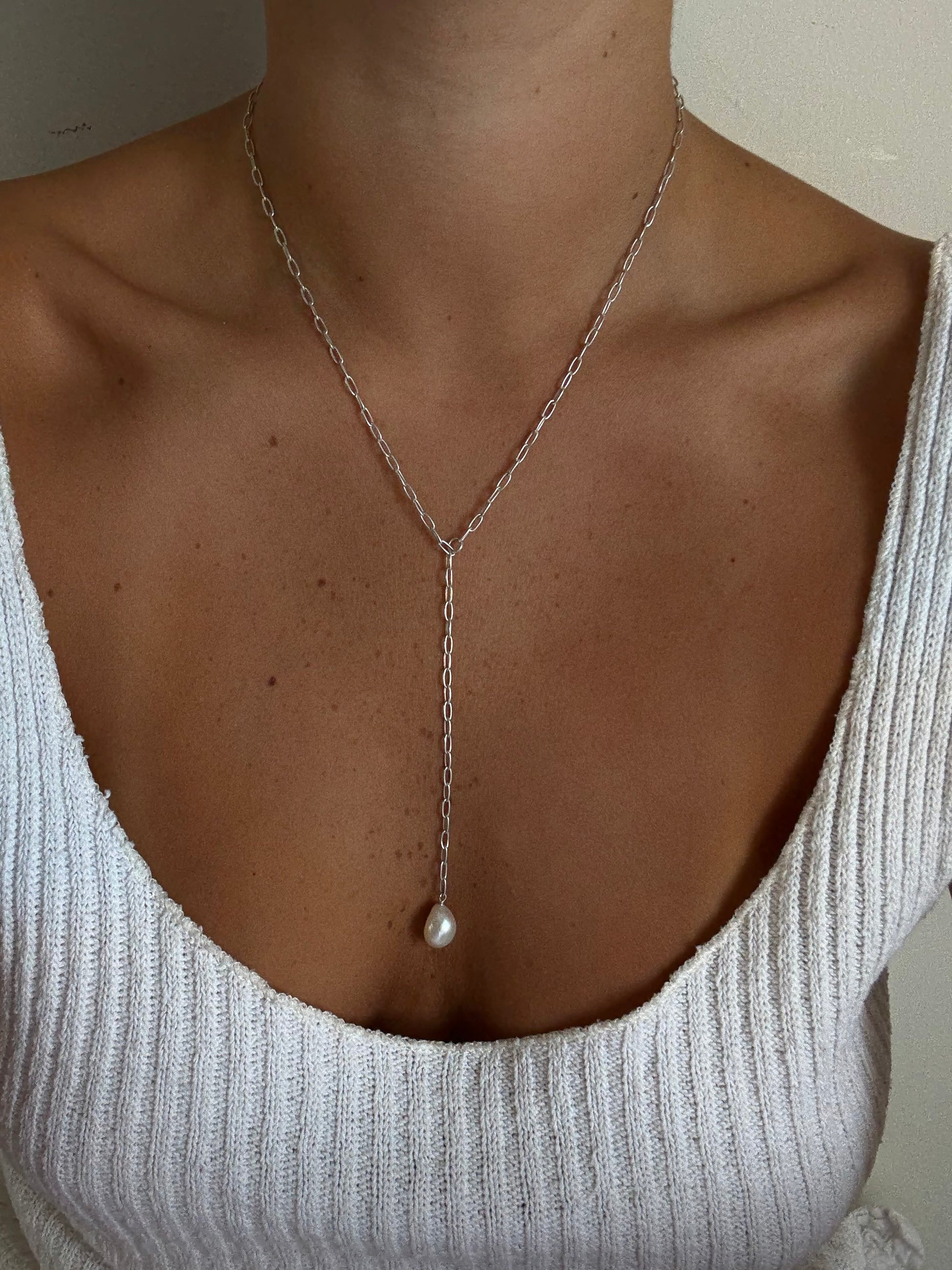 TARA SILVER NECKLACE