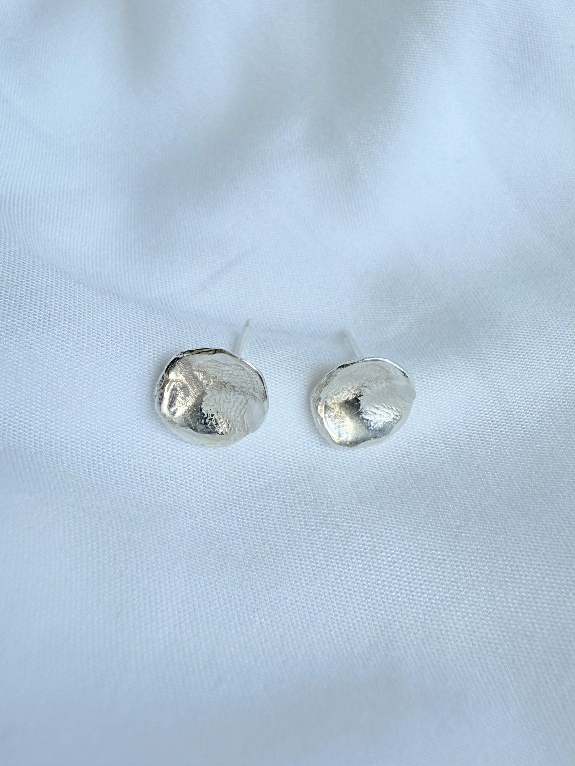 LILI SILVER EARRINGS