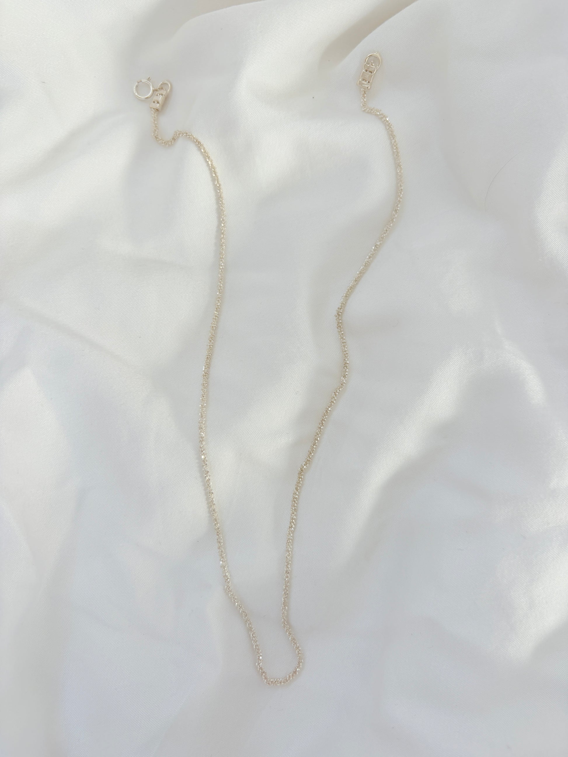 CORA NECKLACE