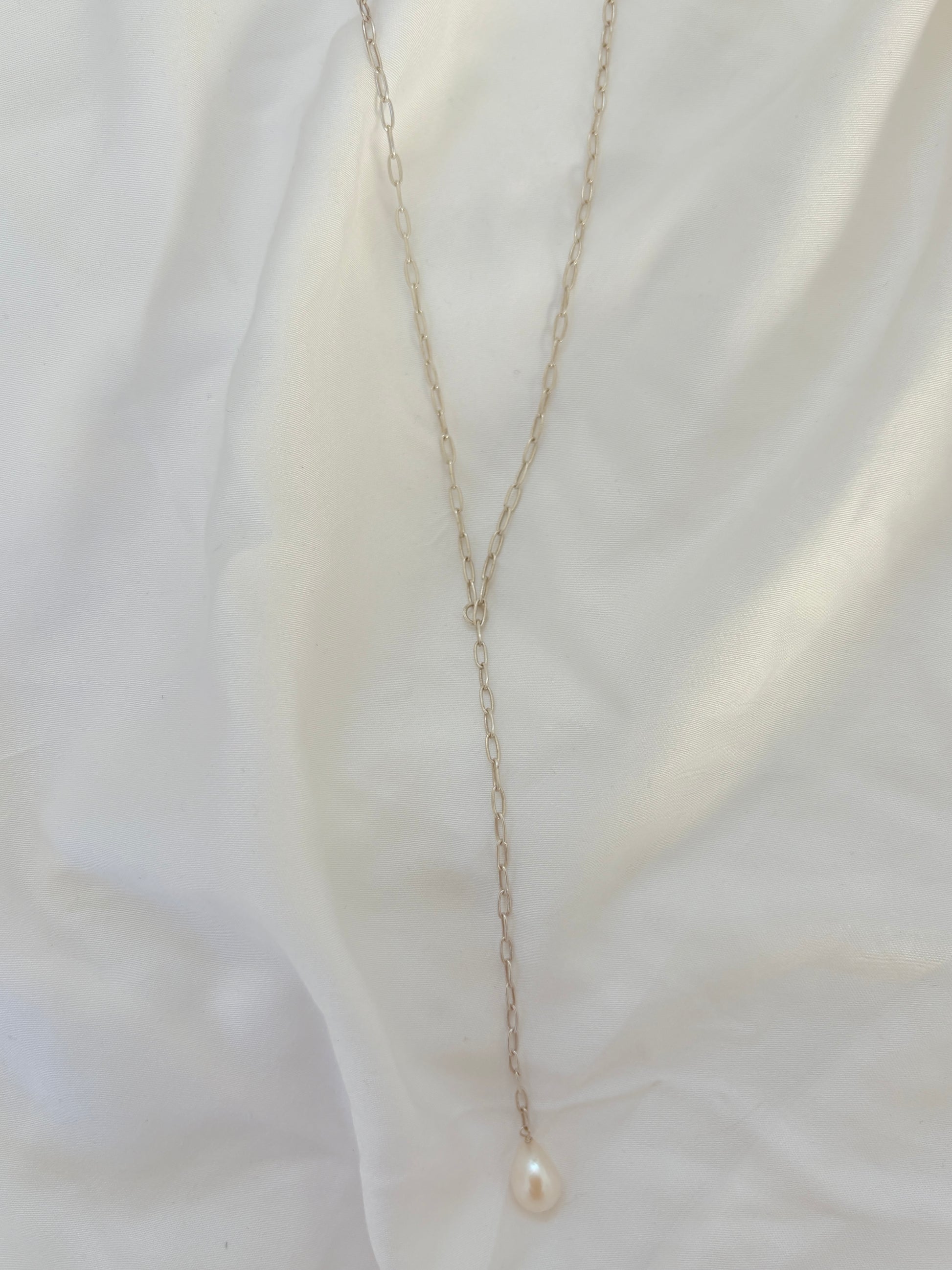 TARA SILVER NECKLACE