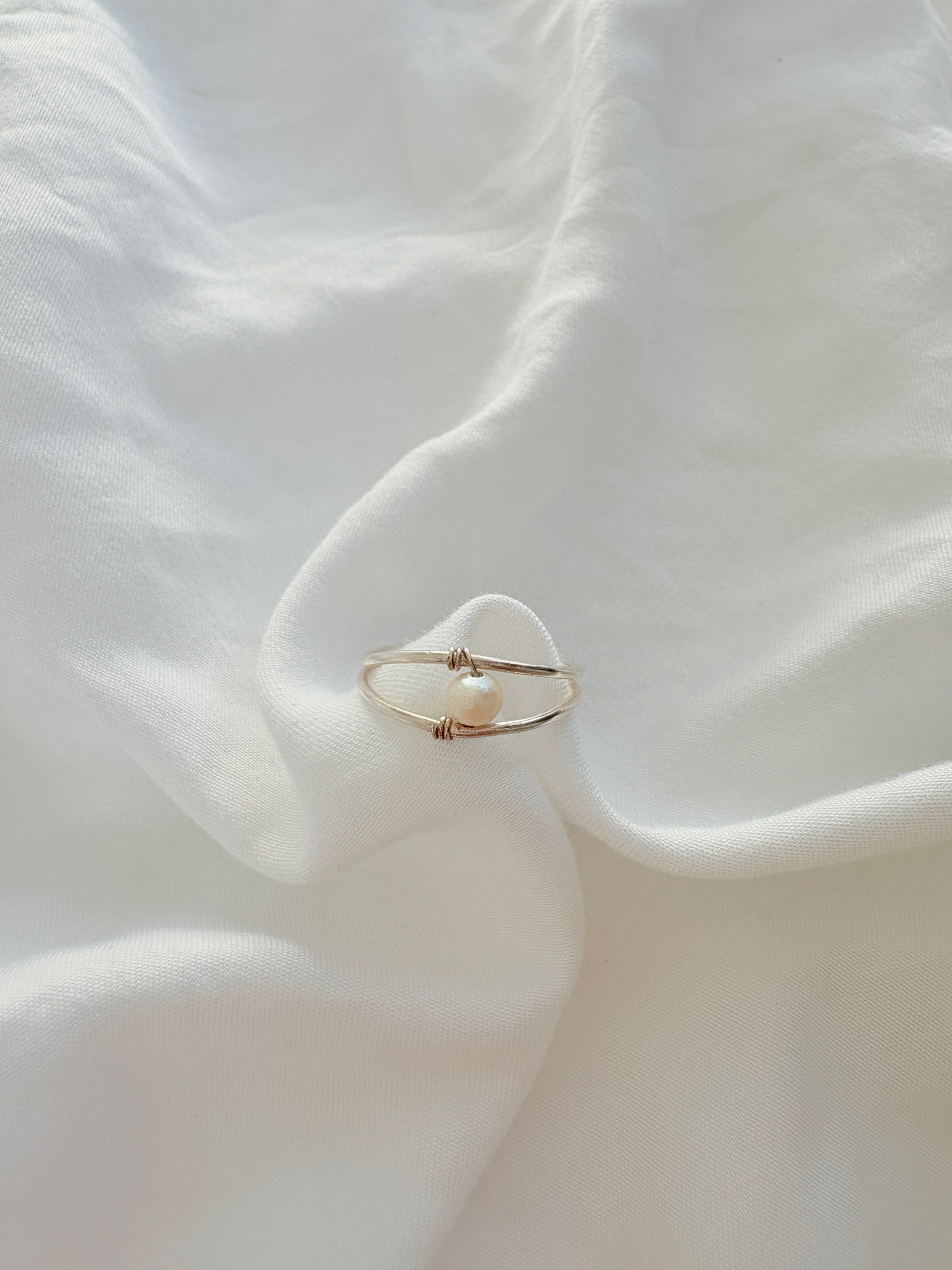 ALMA SILVER RING